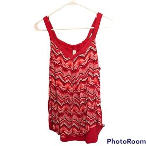 💥SALE💥 🔴2/$10 No Boundaries Juniors Red Chevron Print Tank Top